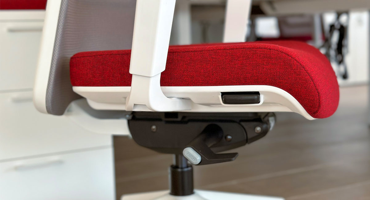 Instal·lacions amb taules STAR i ECO i cadires BOLD, SHIFT i HOWDY. detalle:7